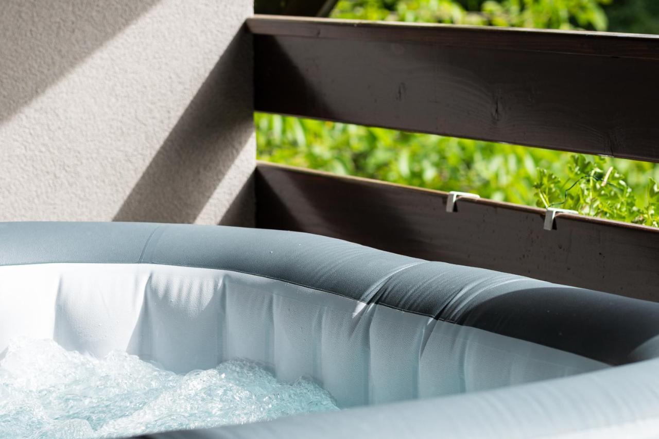 Deluxe Apartment With Jacuzzi - Patar Rakovica Luaran gambar