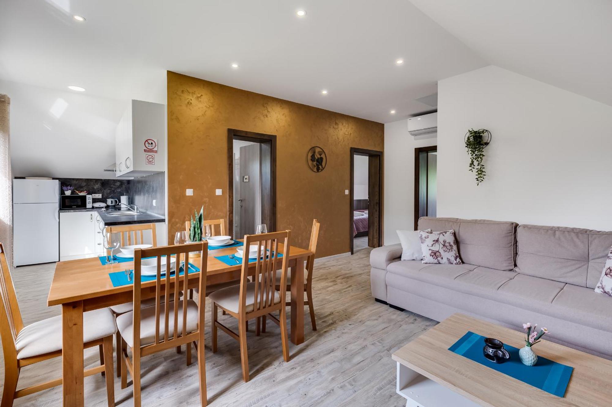 Deluxe Apartment With Jacuzzi - Patar Rakovica Luaran gambar